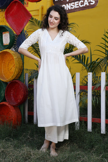 Iris Kurta